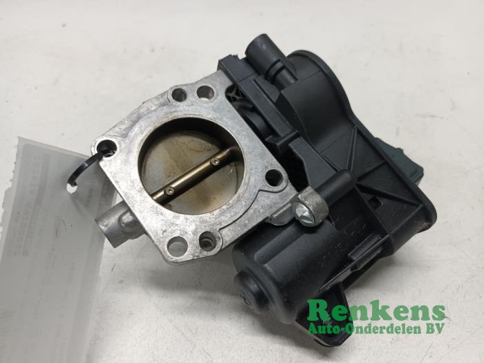 Gasklephuis van een Opel Crossland (X) 1.2 Turbo 12V 2020