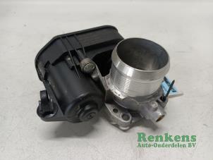 Gasklephuis van een Opel Crossland (X) 1.2 Turbo 12V 2020