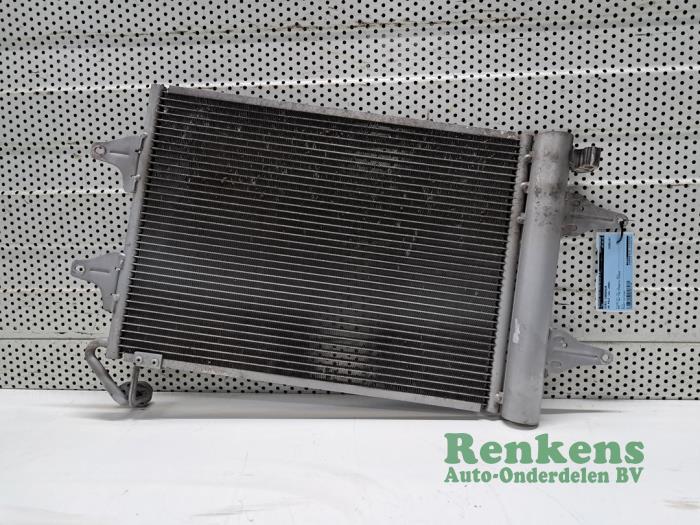 Gebruikte Airco Condensor Volkswagen Polo IV (9N1/2/3) 1.2 12V Prijs € 30,00 Margeregeling aangeboden door Renkens Auto-Onderdelen B.V.