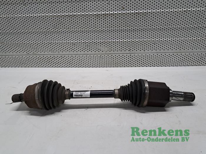 Gebruikte Steekas links-voor Volvo V40 (MV) 2.0 D2 16V Prijs € 60,00 Margeregeling aangeboden door Renkens Auto-Onderdelen B.V.