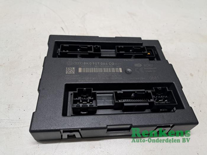 Gebruikte Computer Body Control Audi A5 Cabrio (8F7) 3.2 FSI V6 24V Prijs € 45,00 Margeregeling aangeboden door Renkens Auto-Onderdelen B.V.