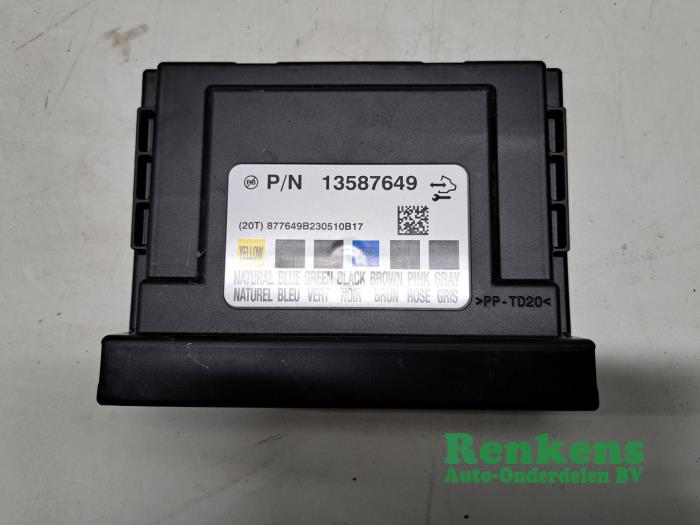 Gebruikte Module Bodycontrol Opel Adam 1.2 16V Prijs € 80,00 Margeregeling aangeboden door Renkens Auto-Onderdelen B.V.