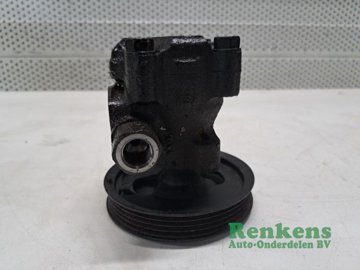 Gebruikte Stuurpomp Hyundai H-1/H-200 2.5 TD Prijs € 35,00 Margeregeling aangeboden door Renkens Auto-Onderdelen B.V.