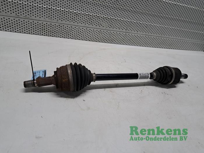 Gebruikte Steekas links-voor Opel Grandland (X) 1.2 Turbo 12V Prijs € 85,00 Margeregeling aangeboden door Renkens Auto-Onderdelen B.V.