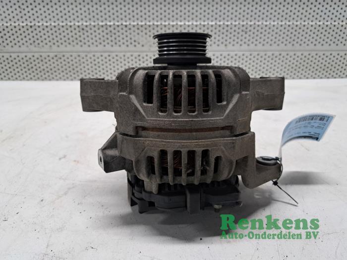 Gebruikte Dynamo Opel Astra G (F08/48) 1.6 Prijs € 35,00 Margeregeling aangeboden door Renkens Auto-Onderdelen B.V.