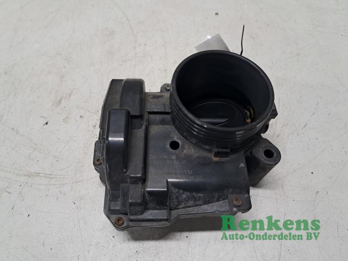 Gebruikte Gasklephuis Peugeot 2008 (CU) 1.6 VTI 16V Prijs € 25,00 Margeregeling aangeboden door Renkens Auto-Onderdelen B.V.