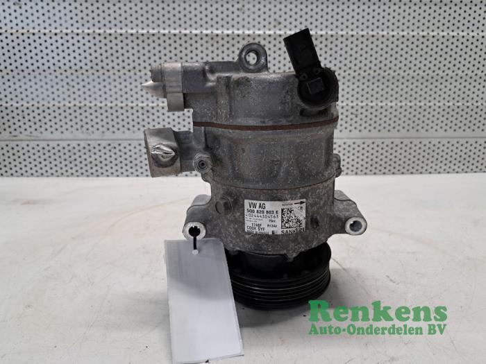 Gebruikte Pomp Airco Volkswagen Polo V (6R) 1.0 12V BlueMotion Technology Prijs € 40,00 Margeregeling aangeboden door Renkens Auto-Onderdelen B.V.