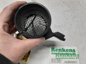 Gebruikte Luchtmassameter Peugeot Boxer (244) 2.0 HDi Prijs € 25,00 Margeregeling aangeboden door Renkens Auto-Onderdelen B.V.