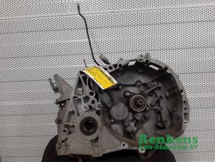 Gebruikte Versnellingsbak Renault Scenic Prijs € 250,00 Margeregeling aangeboden door Renkens Auto-Onderdelen B.V.