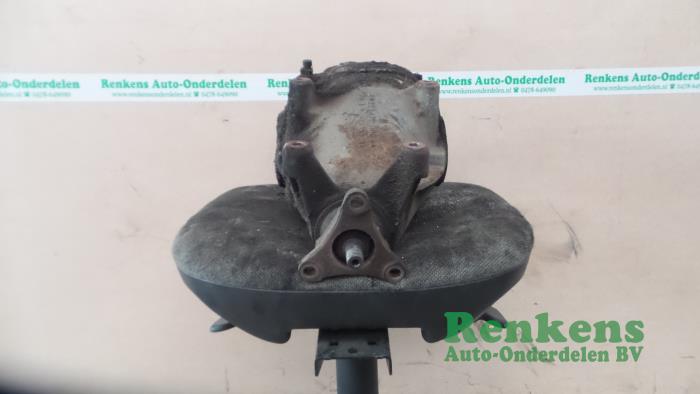 Gebruikte Differentieel achter Opel Omega A (16/17/19) 2.4 i LS,GL,GLS,CD Prijs € 75,00 Margeregeling aangeboden door Renkens Auto-Onderdelen B.V.
