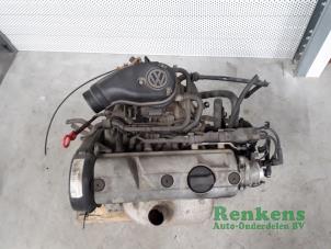 Gebruikte Motor Volkswagen Golf III (1H1) 1.6 i Prijs € 175,00 Margeregeling aangeboden door Renkens Auto-Onderdelen B.V.