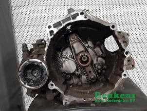 Gebruikte Versnellingsbak Volkswagen Golf IV (1J1) 1.9 TDI 110 Prijs € 150,00 Margeregeling aangeboden door Renkens Auto-Onderdelen B.V.