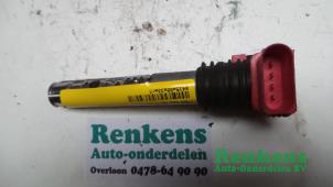 Gebruikte Pen Bobine Audi A4 Prijs € 10,00 Margeregeling aangeboden door Renkens Auto-Onderdelen B.V.