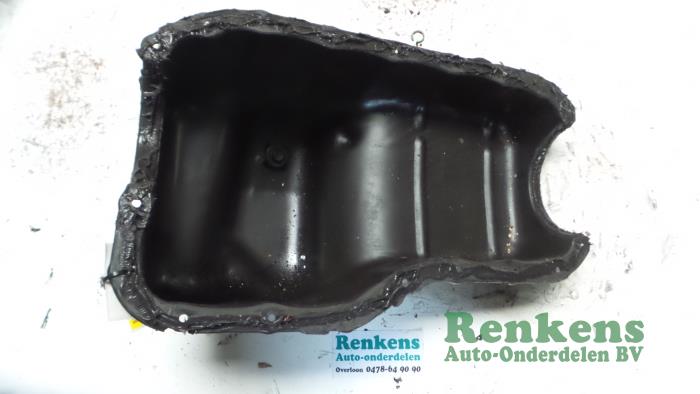 Gebruikte Carterpan Renault Megane (BA) 1.4i RL,RN Prijs € 30,00 Margeregeling aangeboden door Renkens Auto-Onderdelen B.V.