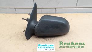Gebruikte Spiegel Buiten links Renault R19 Prijs € 20,00 Margeregeling aangeboden door Renkens Auto-Onderdelen B.V.