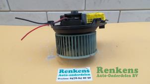 Gebruikte Kachel Ventilatiemotor Renault Laguna Prijs € 25,00 Margeregeling aangeboden door Renkens Auto-Onderdelen B.V.