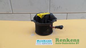 Gebruikte Blower Renault Megane Prijs € 30,00 Margeregeling aangeboden door Renkens Auto-Onderdelen B.V.