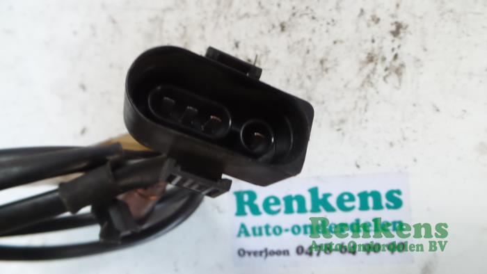 Gebruikte Lambda Sonde Audi A4 Prijs € 20,00 Margeregeling aangeboden door Renkens Auto-Onderdelen B.V.