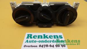 Gebruikte Kachel Bedieningspaneel Audi A3 Prijs € 30,00 Margeregeling aangeboden door Renkens Auto-Onderdelen B.V.