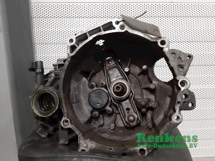Gebruikte Versnellingsbak Volkswagen Golf IV (1J1) 1.9 TDI Prijs € 200,00 Margeregeling aangeboden door Renkens Auto-Onderdelen B.V.