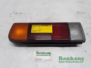 Gebruikte Achterlicht links Opel Ascona B (81/86/87/88) 1.6 S Prijs € 20,00 Margeregeling aangeboden door Renkens Auto-Onderdelen B.V.
