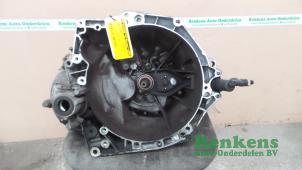 Gebruikte Versnellingsbak Peugeot 207/207+ (WA/WC/WM) 1.6 HDi 16V Prijs € 300,00 Margeregeling aangeboden door Renkens Auto-Onderdelen B.V.