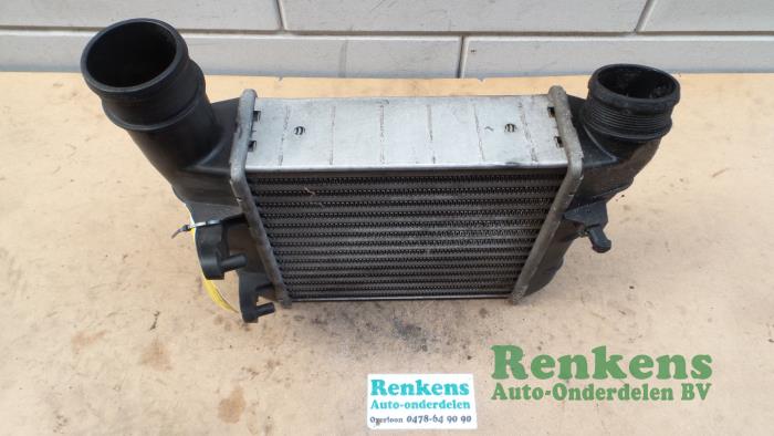 Gebruikte Intercooler Audi A4 Avant (B6) 1.9 TDI 100 Prijs € 50,00 Margeregeling aangeboden door Renkens Auto-Onderdelen B.V.