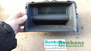 Gebruikte Display Interieur Renault Trafic New (JL) 2.0 dCi 16V 115 Prijs € 40,00 Margeregeling aangeboden door Renkens Auto-Onderdelen B.V.