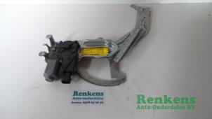Gebruikte Raammechaniek 4Deurs rechts-voor Opel Meriva 1.6 Prijs € 40,00 Margeregeling aangeboden door Renkens Auto-Onderdelen B.V.