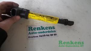 Gebruikte Pen Bobine Fiat Stilo MW (192C) 1.6 16V Prijs € 10,00 Margeregeling aangeboden door Renkens Auto-Onderdelen B.V.