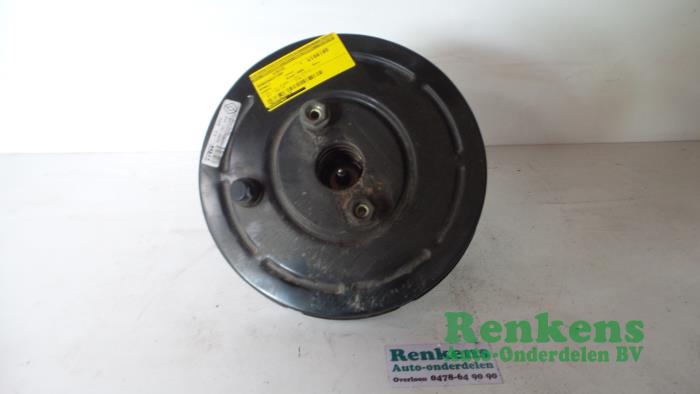 Gebruikte Rembekrachtiger Renault Scénic II (JM) 1.6 16V Prijs € 40,00 Margeregeling aangeboden door Renkens Auto-Onderdelen B.V.