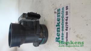 Gebruikte Luchtmassameter Ford Focus 1 1.6 16V Prijs € 25,00 Margeregeling aangeboden door Renkens Auto-Onderdelen B.V.