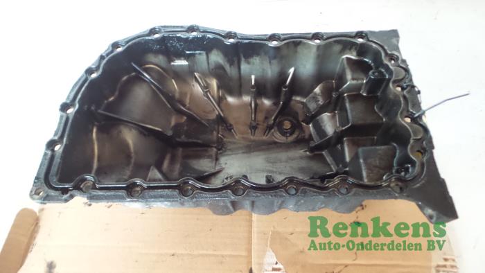 Gebruikte Carterpan Renault Scénic I (JA) 1.9 dCi Prijs € 40,00 Margeregeling aangeboden door Renkens Auto-Onderdelen B.V.