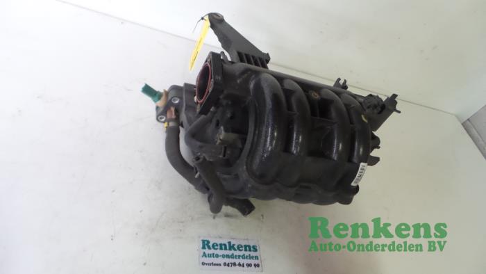 Gebruikte Spruitstuk Inlaat Fiat Idea (350AX) 1.4 16V Prijs € 50,00 Margeregeling aangeboden door Renkens Auto-Onderdelen B.V.