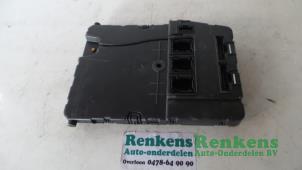 Gebruikte Comfort Module Renault Scénic II (JM) 1.6 16V Prijs € 50,00 Margeregeling aangeboden door Renkens Auto-Onderdelen B.V.