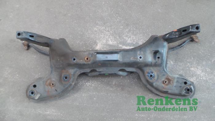Gebruikte Subframe Lancia Ypsilon (843) 1.2 Prijs € 100,00 Margeregeling aangeboden door Renkens Auto-Onderdelen B.V.