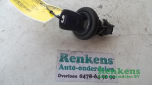 Gebruikte Slot Cilinder achter Fiat Punto II (188) 1.2 60 S 3-Drs. Prijs € 15,00 Margeregeling aangeboden door Renkens Auto-Onderdelen B.V.
