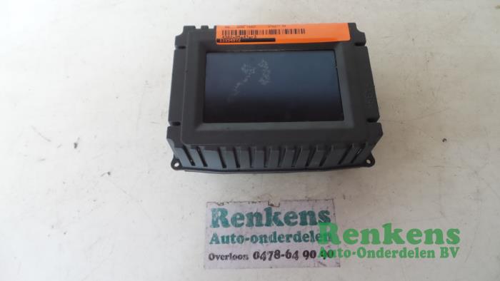 Gebruikte Display Interieur Opel Vectra C Caravan 3.0 CDTI V6 24V Prijs € 30,00 Margeregeling aangeboden door Renkens Auto-Onderdelen B.V.
