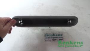 Gebruikte Display Interieur Renault Twingo (C06) 1.2 Prijs € 20,00 Margeregeling aangeboden door Renkens Auto-Onderdelen B.V.