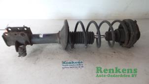 Gebruikte Veerpoot links-achter Mazda 323 F (BA14) 1.5i GLX,GT 16V Prijs € 35,00 Margeregeling aangeboden door Renkens Auto-Onderdelen B.V.