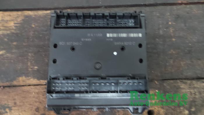 Gebruikte Sam module Volkswagen Polo IV (9N1/2/3) 1.2 Prijs € 40,00 Margeregeling aangeboden door Renkens Auto-Onderdelen B.V.