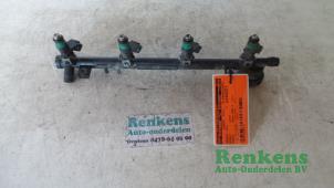 Gebruikte Injector brug Renault Espace (JK) 2.0 16V Prijs € 40,00 Margeregeling aangeboden door Renkens Auto-Onderdelen B.V.