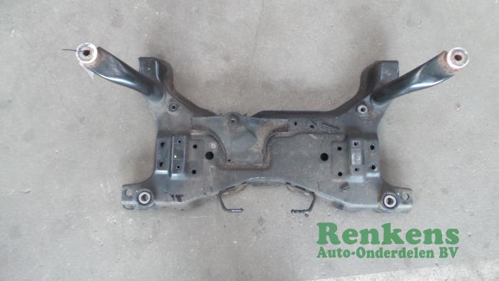 Gebruikte Subframe Ford Focus 2 2.0 TDCi 16V Prijs € 60,00 Margeregeling aangeboden door Renkens Auto-Onderdelen B.V.