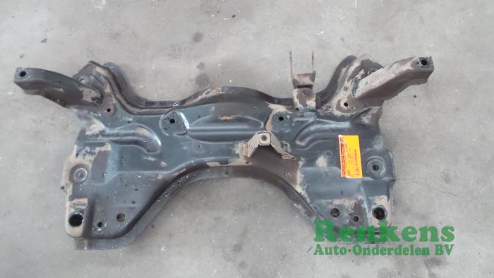 Gebruikte Subframe Peugeot 206 (2A/C/H/J/S) 1.4 XR,XS,XT,Gentry Prijs € 60,00 Margeregeling aangeboden door Renkens Auto-Onderdelen B.V.