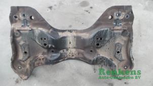 Subframe van een Peugeot 206 (2A/C/H/J/S) 1.4 XR,XS,XT,Gentry 2000