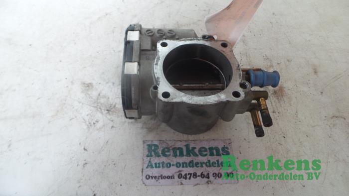 Gebruikte Gasklephuis Audi A4 Cabrio (B7) 2.4 V6 30V Prijs € 35,00 Margeregeling aangeboden door Renkens Auto-Onderdelen B.V.