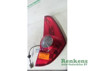 Gebruikte Achterlicht rechts Opel Agila (B) 1.2 16V Prijs € 30,00 Margeregeling aangeboden door Renkens Auto-Onderdelen B.V.