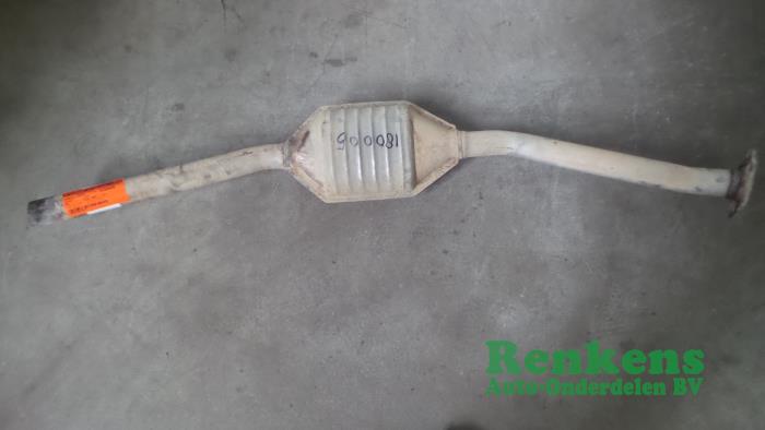 Gebruikte Voorpijp + katalysator Peugeot 206 (2A/C/H/J/S) 1.9 D Prijs € 60,00 Margeregeling aangeboden door Renkens Auto-Onderdelen B.V.