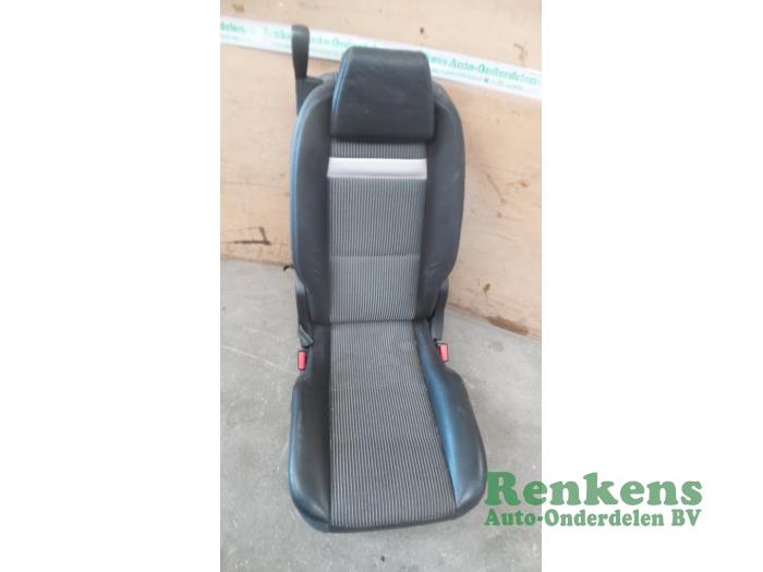 Gebruikte Peugeot 307 SW (3H) 2.0 HDi 135 16V FAP Stoel Peugeot 307 Stoelen achter voorraad | Onderdelenlijn.nl