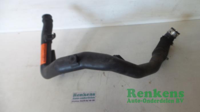 Gebruikte Intercooler Buis Volkswagen Polo IV (9N1/2/3) 1.4 TDI 70 Prijs € 30,00 Margeregeling aangeboden door Renkens Auto-Onderdelen B.V.